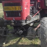 tractor barbuletu